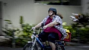 Während Jerry (Jorge Garcia) eine Entführung beobachtet, muss das Hawaii Five-O Team einen Mordfall aufklären. Doch der entpuppt sich komplizierter als gedacht ...