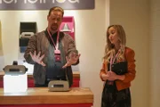 Timothy McGee (Sean Murray, l.); Clarissa (Lily Gibson, r.)