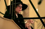 Shirley MacLaine (Coco Chanel (alt)).