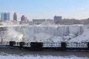 Eingefrorene Niagarafälle am 9. Januar 2014 in Ontario, Kanada.