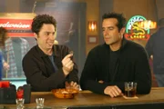 J.D. (Zach Braff, l.) trifft auf den Magier David Copperfield (r.) ...