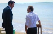Eine gestohlene Atombombe, die gezündet werden soll, befindet sich auf der Insel. Für Steve (Alex O'Loughlin, l.), Danny (Scott Caan, r.) und das restliche Team beginnt ein Wettlauf mit der Zeit ...