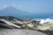 Der gefürchtetste Vulkan Indonesiens und Inspirationsquelle für ein Meisterwerk der europäischen Kunst: der Krakatau