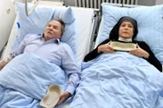 Wöller (Fritz Wepper) und Schwester Hanna (Janina Hartwig) begegnen sich im Krankenhaus.