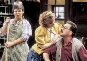 Gerdi (Gerda Steiner, li.), Silvie (Petra Auer) und Markus (Peter Steiner jun.) beim „Stanglwirt“.