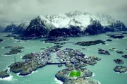 Die Lofoten – ihr Name bedeutet übersetzt „Luchsfuß” – sind eine Inselgruppe im Nordland vor der Küste Norwegens.