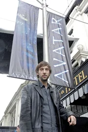 Jeffersonian intern Colin Fisher (Joel David Moore) camps out with Hodgins and Sweets for tickets to the premiere of the new James Cameron film "Avatar".