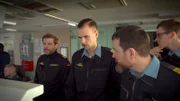 Prüfungsteam auf der Überwassereinheit Tender Main.