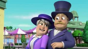 L-R: Helga Humdinger, Mayor Humdinger.