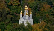 Blick auf die Russisch-Orthodoxe Kirche auf dem Neroberg in Wiesbaden.
