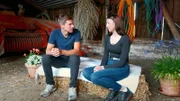 Wie geht es mit Mutterkuhhalter Paul (22) aus Sachsen und Sarah (20, Kindergärtnerin) weiter? Sie beschließen gemeinsam, dass sie getrennte Wege gehen werden.