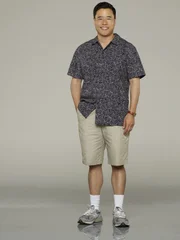 (2. Staffel) - Hat sich an sein neues Leben in der Vorstadt von Orlando, Florida gewohnt: Familienoberhaupt Louis Huang (Randall Park).