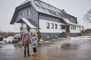 Eine gerngesehene Tradition kurz vor Weihnachten: Humorist Olli Dittrich beschert den Zuschauern wieder ein außergewöhnliches Werk seines erfolgreichen TV-Zyklus. In seiner neuen Persiflage dreht sich diesmal alles um den Mann, der seit Jahren die Welt in Atem hält – Donald Trump.