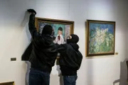 Die Räuber nehmen sich das Bild «Ludovic Lepic und seine Töchter» von Edgar Degas.