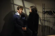 Nina macht sich Sorgen um ihren Onkel. Von links: Roland Bamberger (Horst Kummeth) und Nina Kreutzer (Andrea Schmitt).