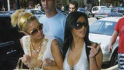 Lange Zeit stand Kim Kardashian als Assistentin im Schatten ihrer Arbeitgeberin Paris Hilton.