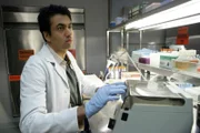 Dr. Lawrence Kutner (Kal Penn)