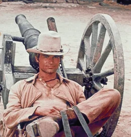 Nobody (Terence Hill) bestreitet sein Leben, indem er Banditen zum Duell herausfordert und vom Publikum Eintrittsgeld kassiert.