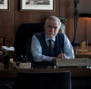 ogan Roy (Brian Cox)