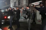 Prentiss spielt weiterhin auf der BAU und das Team wird in einen Vorort von New York abberufen, wo ein Serienmörder Teenager-Mädchen jagt.