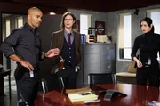 Das BAU Team wird nach Ashburn, Virginia, gerufen um einen neuen Fall zu lösen: Morgan (Shemar Moore, l.), Reid (Matthew Gray Gubler, M.) und Prentiss (Paget Brewster, r.) ... Das BAU Team wird nach Ashburn, Virginia, gerufen um einen neuen Fall zu lösen: Morgan (Shemar Moore, l.), Reid (Matthew Gray Gubler, M.) und Prentiss (Paget Brewster, r.) ...