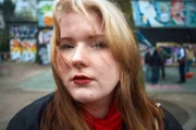 Mia, 16 Jahre alt, erzählt von dem Einfluss schlechter Vorbilder auf ihre Persönlichkeitsentwicklung.