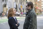 Der Fall einer jungen Frau, die angibt, Kontakt zu Außerirdischen gehabt zu haben, lässt Mulder (David Duchovny) aufhorchen. Aber ist auch seine Partnerin Scully (Gillian Anderson) wieder bereit, den Kampf gegen unerklärliche Phänomene aufzunehmen?