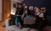 Blair Ferguson (Katie Leung) hat ihre jüngere Schwester Erin Ferguson (Jade Chan) mit Morgan Strandhed (Silvie Furneaux) bekanntgemacht, worauf die beiden Teenager prompt Gefühle füreinander entwickeln.
