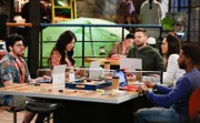 (v.l.n.r.) Clark (Christopher Mintz-Plasse); Emma (Christine Ko); Jack Gordon (Joel McHale); Brooke (Susannah Fielding); Mason (Shaun J. Brown)
