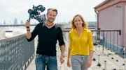 Moderatorin Tamina Kallert (r) und Kameramann Uwe Irnsinger.