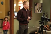 Lily Tucker-Pritchett (Aubrey Anderson-Emmons, l.); Mitchell Pritchett (Jesse Tyler Ferguson, r.)