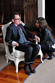 L-R: Finch (Michael Emerson) und Root (Amy Acker)