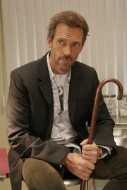 Ein neuer, sehr spezieller Fall wartet auf Dr. Gregory House (Hugh Laurie) ... Ein neuer, sehr spezieller Fall wartet auf Dr. Gregory House (Hugh Laurie) ...