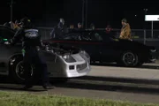 Shane muss seinen Platz am Rennabend in der 405 gegen Derek verteidigen.