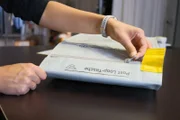 Bis zu 100 Mal können die neuen Verpackungen wiederverwendet werden. Sie machen den Versandhandel in Österreich nachhaltiger.