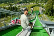 Zakopane ist DER polnische Wintersportort schlechthin. Berühmt ist die Skisprungschanze. Hier trifft Moderator Ramon Babazadeh (Foto) die Skisprunglegende Kamil Stoch.