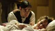 Andrés (Llorenç González) und Belén (Marta Larralde) sind stolze Eltern eines Sohnes.