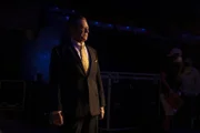 Dr. Eli Gemstone (John Goodman)