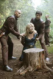 Dr. Jennifer Keller (Jewel Staite)