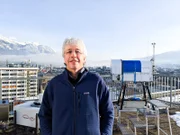 Prof. Mathias Rotach, Atmosphärenforscher an der Universität Innsbruck, untersucht den Einfluss von Schnee auf das Klima
