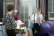 Sara (Antonia Jungwirth, r.) und Tatjana (Judith Sehrbrock, l.) verstehen sich auf Anhieb gut.