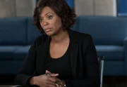 Dr. Tara Lewis (AISHA TYLER)