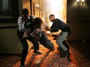 L-R: Hotch (Thomas Gibson), Reid (Matthew Gray Gubler) und Derek (Shermar Moore)