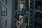 Alicia Nevins (Stacey Read) und Kelly Fowler (Samantha Glassner)