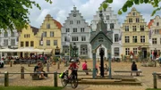 Friedrichstadt an der Eider - von Holländern erbaut. Mit seinen Grachten eines der schönsten Städtchen Schleswig-Holsteins.