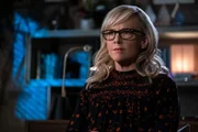 Linda Martin (Rachael Harris)