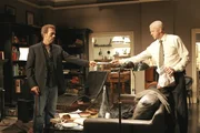 Am liebsten w&uuml;rde Michael Tritter (David Morse, r.) Dr. House (Hugh Laurie, l.) dauerhaft hinter schwedischen Gardinen sehen ...