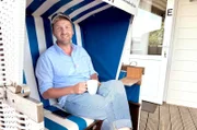 Kommt man mit 1.000 Euro aus, wenn man viel erleben will? Reporter Johannes Zenglein probiert es aus und ermittelt, was ein guter und günstiger Urlaub auf Sylt kostet.