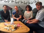 Birgits Gäste haben Hunger (v.l.): Birte, Carsten, Iris und Thorsten