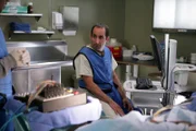 HOUSE -- "Adverse Events" Episode 503 -- Pictured: Peter Jacobson as Dr. Chris Taub -- NBC Photo: Adam Taylor